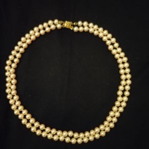 PinkFauxPearlNecklase